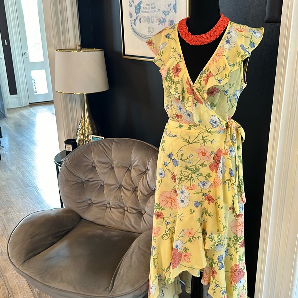 Women’s Donna Morgan Easter yellow ruffle wrap dress NWOT medium 6